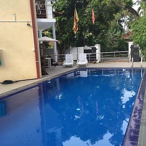 Mahakumara White House Hotel